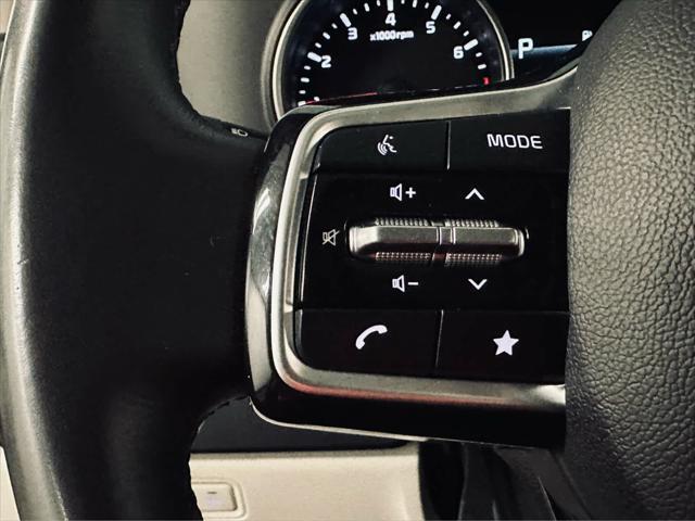 used 2023 Kia Carnival car, priced at $30,995