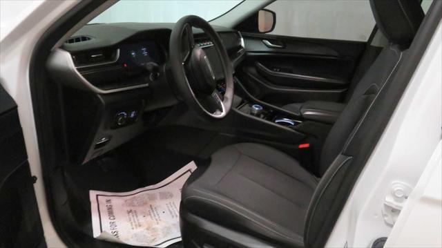used 2023 Jeep Grand Cherokee car, priced at $32,934