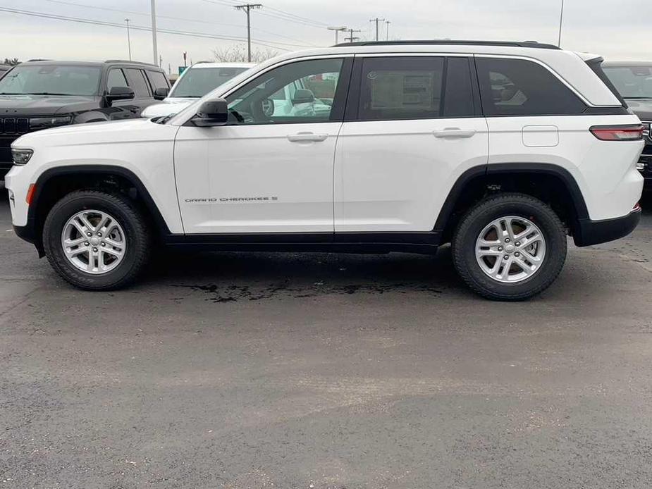 new 2025 Jeep Grand Cherokee car, priced at $40,809