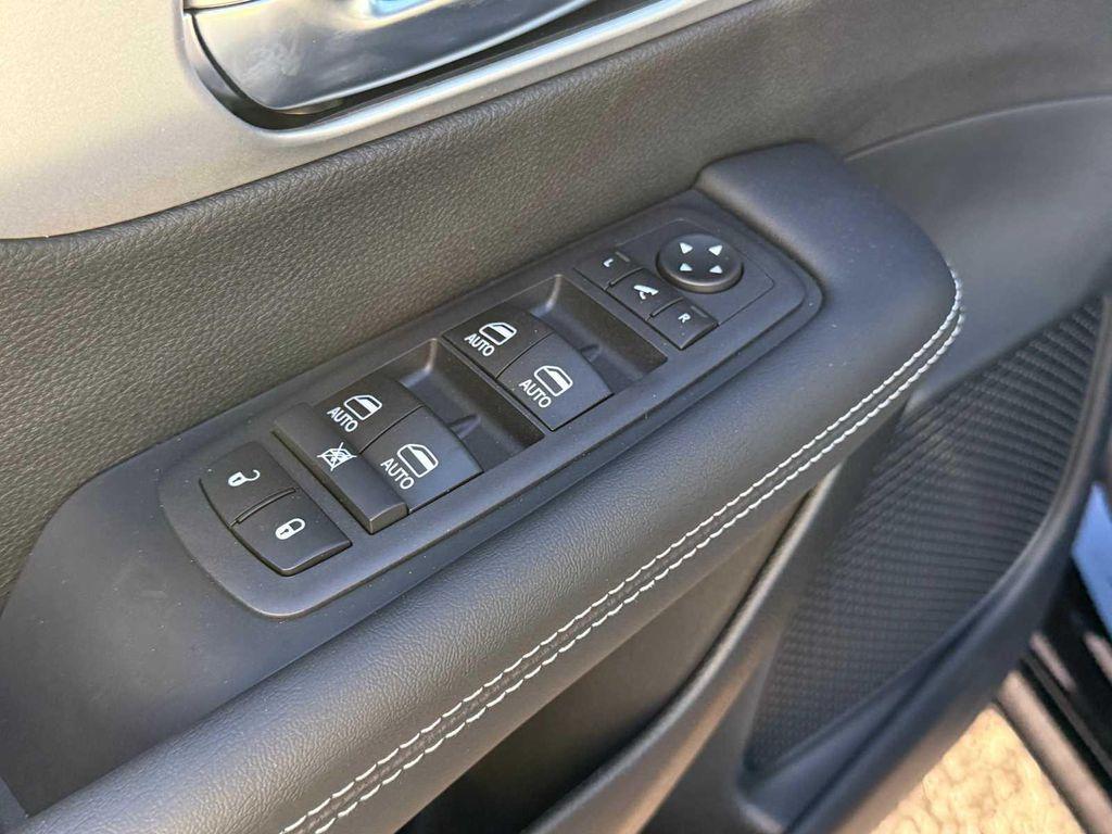 new 2026 Chrysler Pacifica car, priced at $55,598