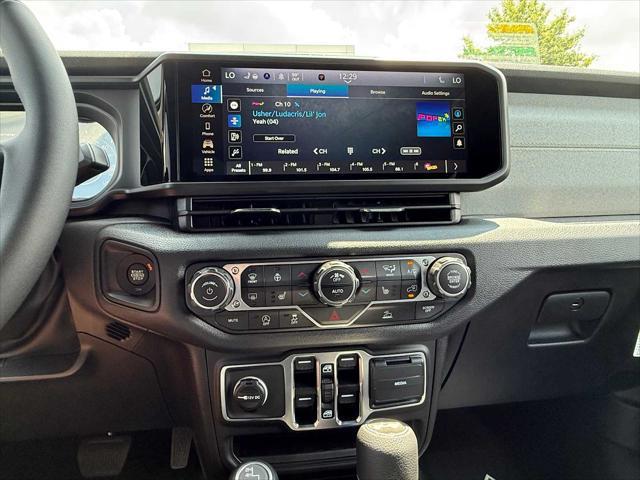 new 2025 Jeep Wrangler car, priced at $50,870