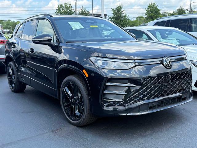 new 2025 Volkswagen Tiguan car, priced at $37,821