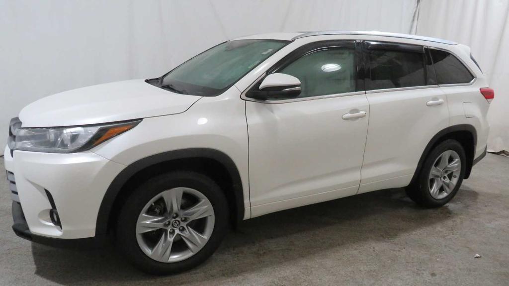 used 2019 Toyota Highlander car, priced at $31,901