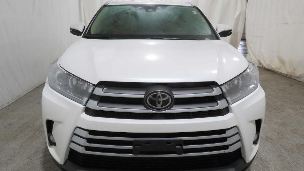 used 2019 Toyota Highlander car, priced at $31,901