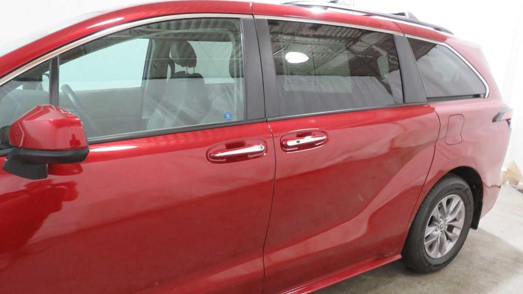 used 2022 Toyota Sienna car, priced at $39,714