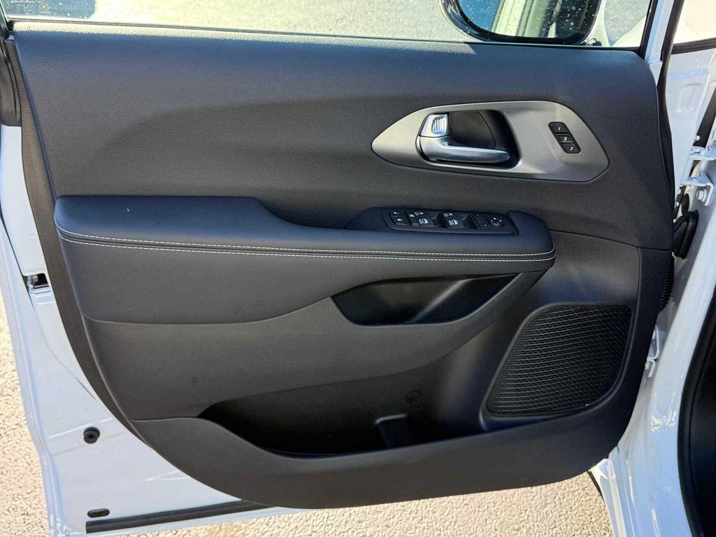 new 2026 Chrysler Pacifica car, priced at $42,273