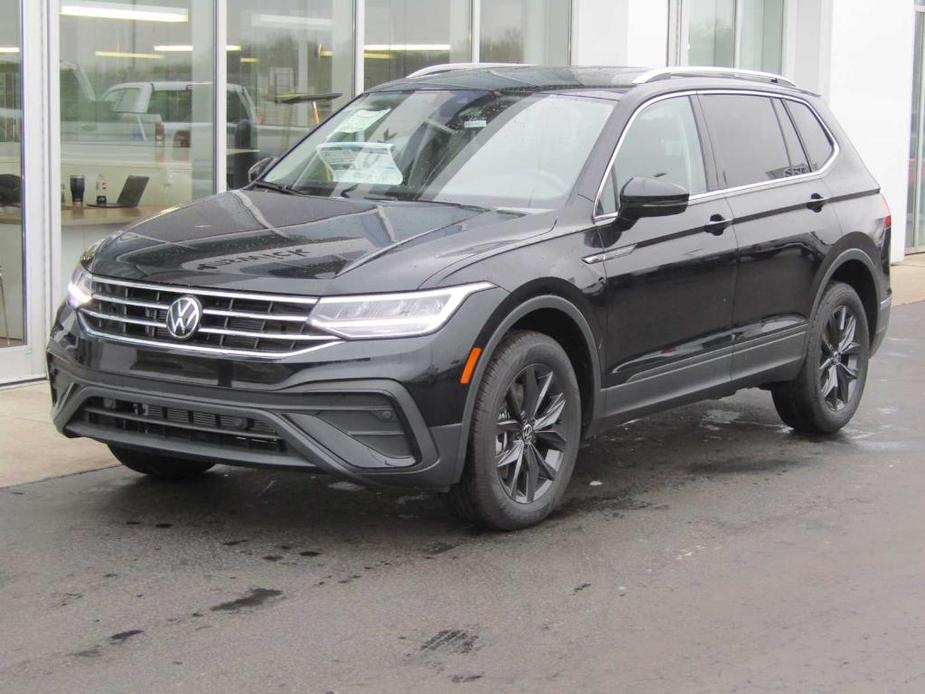 new 2024 Volkswagen Tiguan car, priced at $34,208