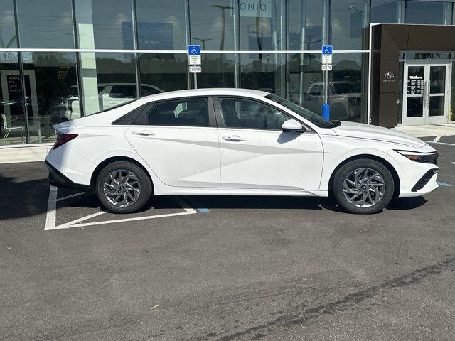 new 2025 Hyundai ELANTRA HEV car, priced at $27,560
