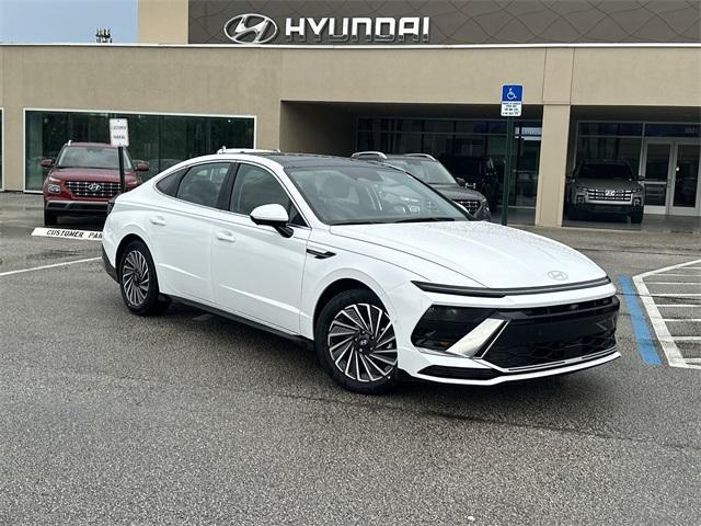 new 2025 Hyundai Sonata Hybrid car, priced at $38,771