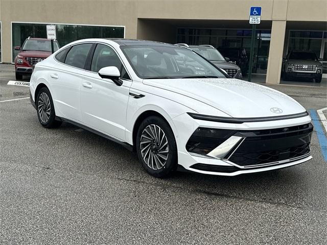 new 2025 Hyundai Sonata Hybrid car, priced at $38,771