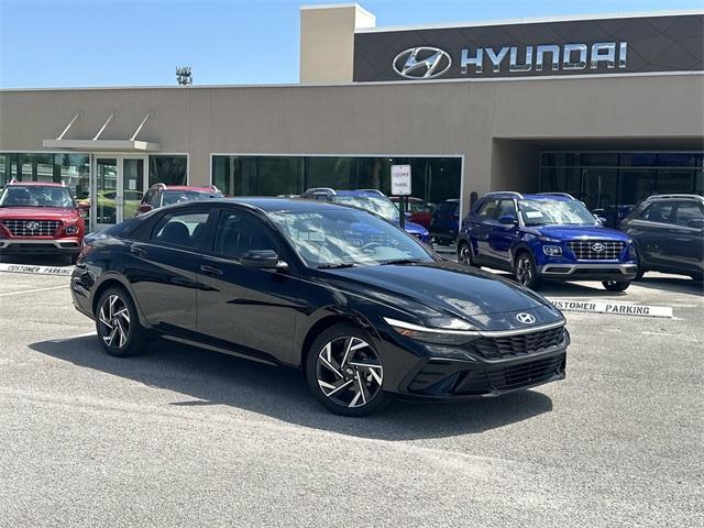 new 2025 Hyundai Elantra car, priced at $25,035