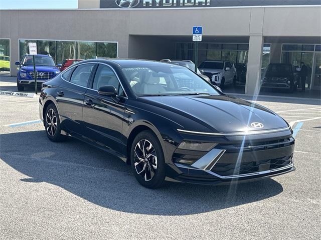 new 2025 Hyundai Sonata car, priced at $28,500