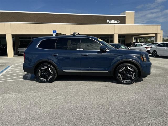 used 2024 Kia Telluride car, priced at $35,505