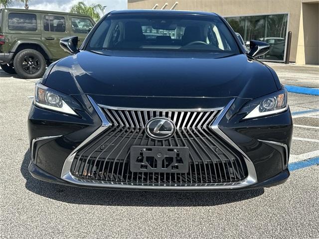 used 2019 Lexus ES 350 car, priced at $27,554