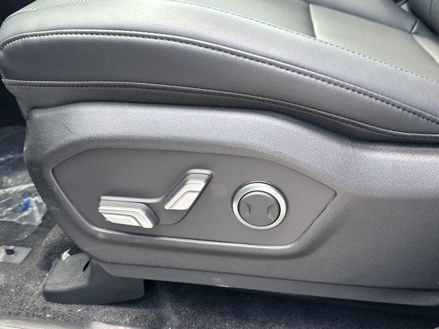 new 2025 Hyundai Santa Fe car, priced at $41,158