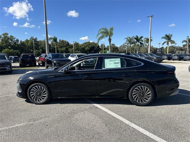 new 2025 Hyundai Sonata Hybrid car, priced at $39,160