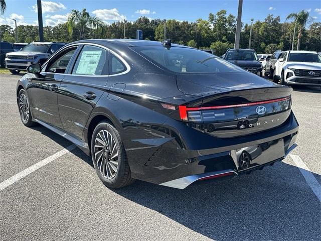 new 2025 Hyundai Sonata Hybrid car, priced at $39,160