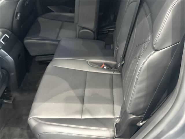 new 2025 Hyundai Santa Fe car, priced at $42,277