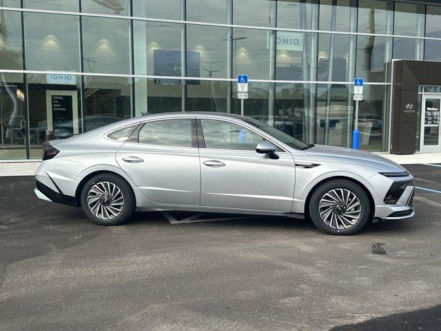 new 2025 Hyundai Sonata Hybrid car, priced at $39,353