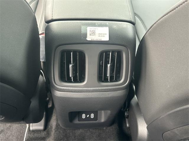 new 2025 Hyundai TUCSON Hybrid car, priced at $37,253