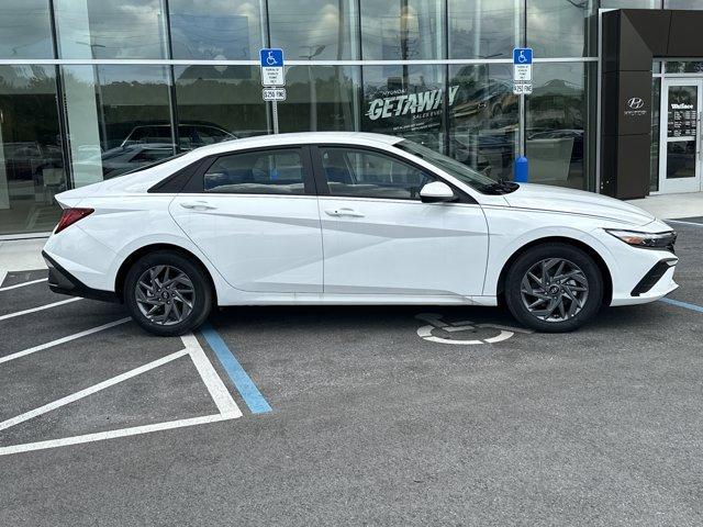 new 2025 Hyundai ELANTRA HEV car, priced at $26,930