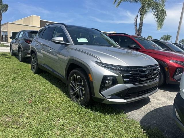 new 2025 Hyundai TUCSON Hybrid car, priced at $42,301
