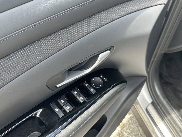 new 2025 Hyundai TUCSON Hybrid car, priced at $42,316