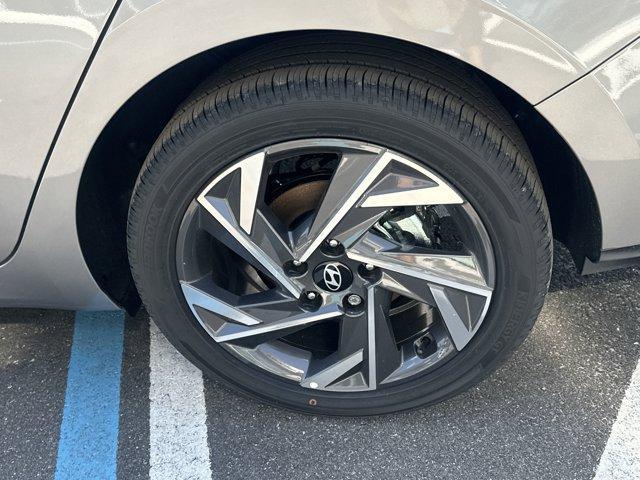 new 2025 Hyundai Elantra car, priced at $27,485