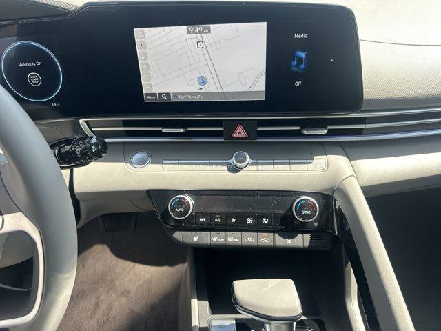 new 2025 Hyundai Elantra car, priced at $27,485