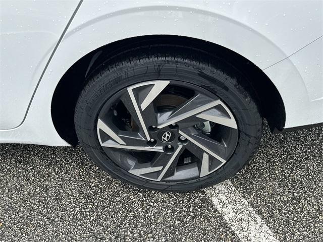 new 2025 Hyundai ELANTRA HEV car, priced at $28,763