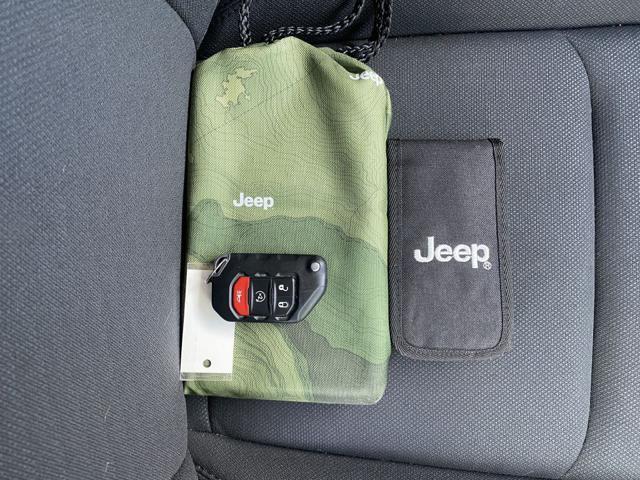 used 2022 Jeep Gladiator car, priced at $29,995