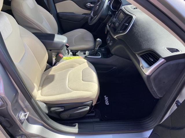 used 2016 Jeep Cherokee car, priced at $10,995