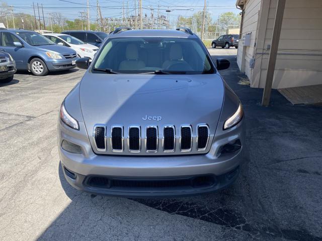 used 2016 Jeep Cherokee car, priced at $10,995