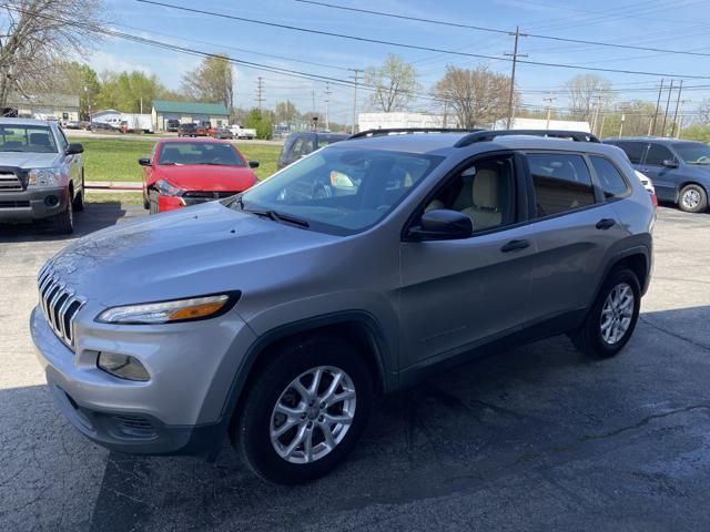 used 2016 Jeep Cherokee car, priced at $10,995