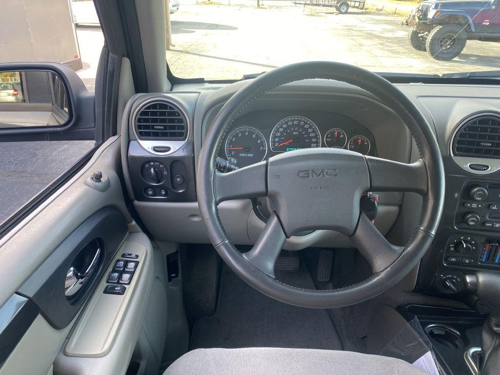used 2004 GMC Envoy car, priced at $7,695