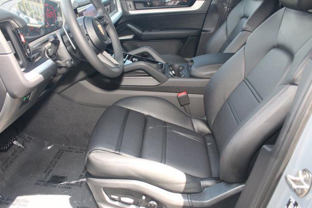 new 2025 Porsche Cayenne car, priced at $105,465