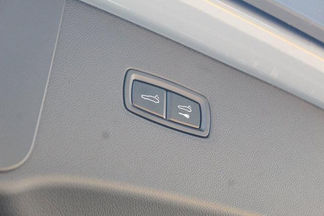 new 2025 Porsche Cayenne car, priced at $105,465