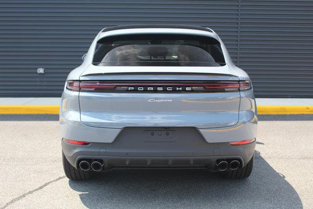 new 2025 Porsche Cayenne car, priced at $105,465