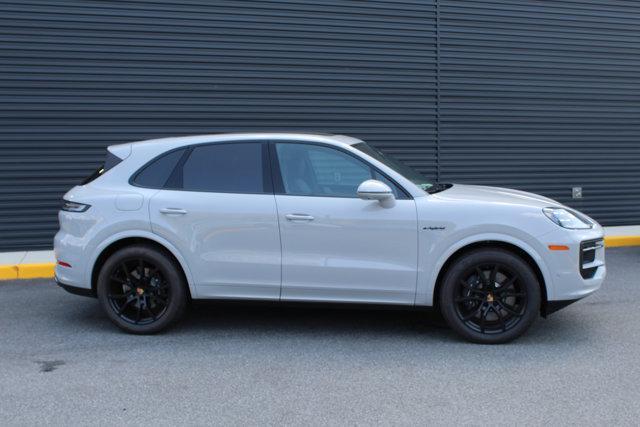 new 2025 Porsche Cayenne car, priced at $129,005