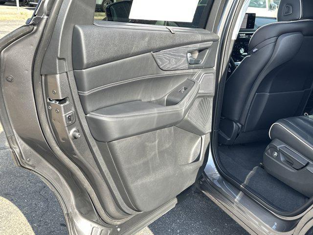 new 2025 Acura MDX car, priced at $68,250