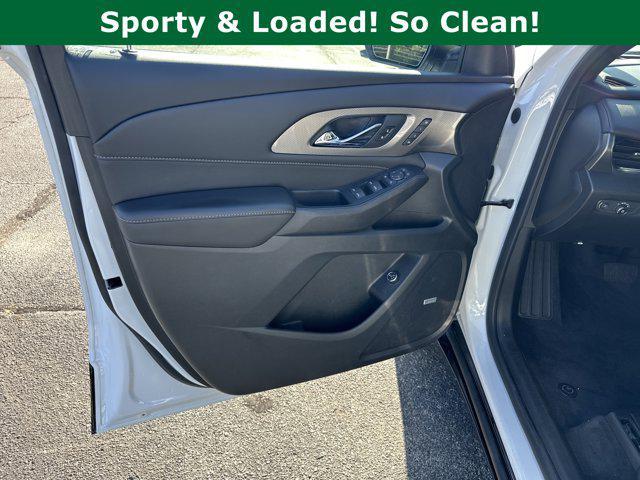 used 2022 Chevrolet Traverse car, priced at $29,991