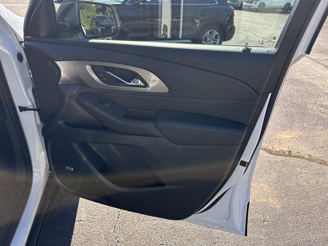 used 2022 Chevrolet Traverse car, priced at $31,991