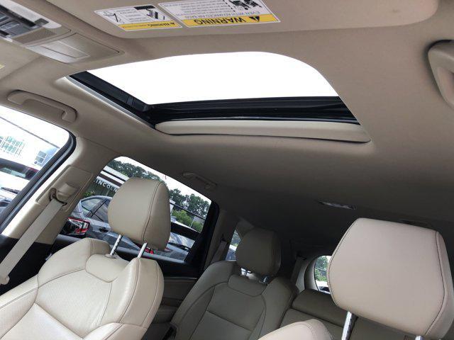 used 2020 Acura MDX car, priced at $29,991