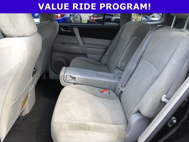 used 2013 Toyota Highlander car, priced at $9,987
