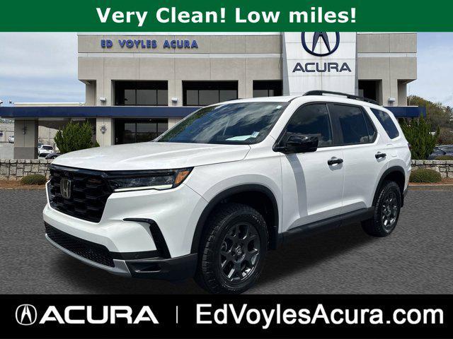 used 2025 Honda Pilot car, priced at $48,491