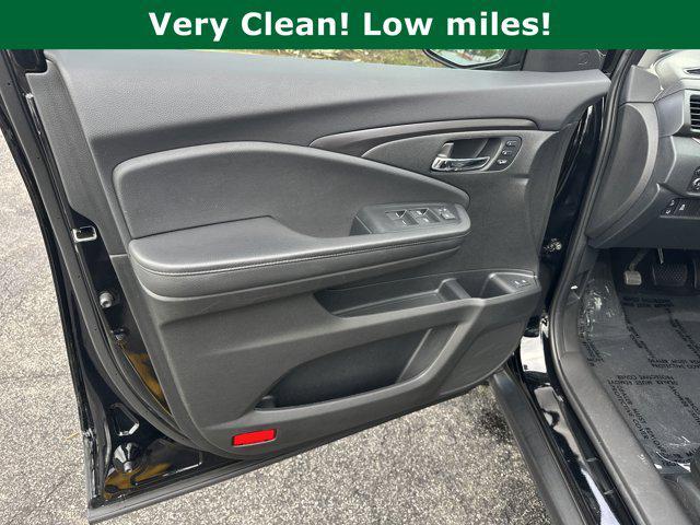 used 2022 Honda Pilot car, priced at $32,991