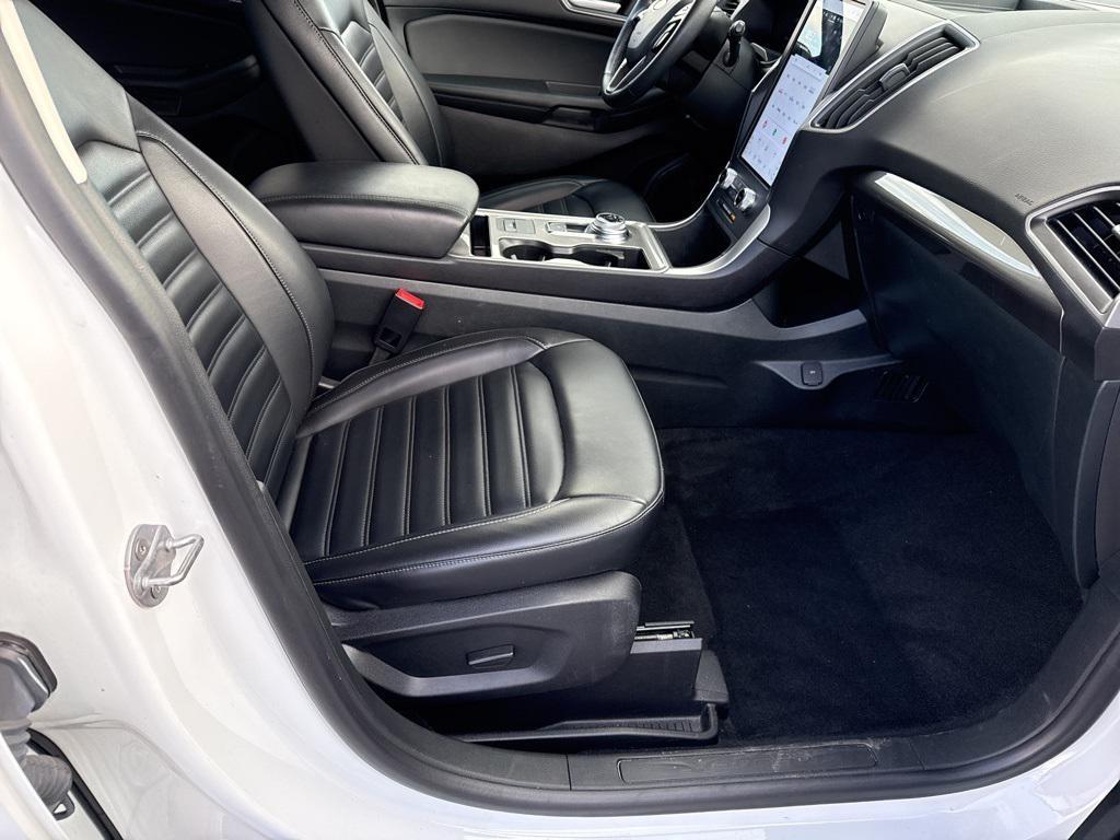 used 2024 Ford Edge car, priced at $26,862