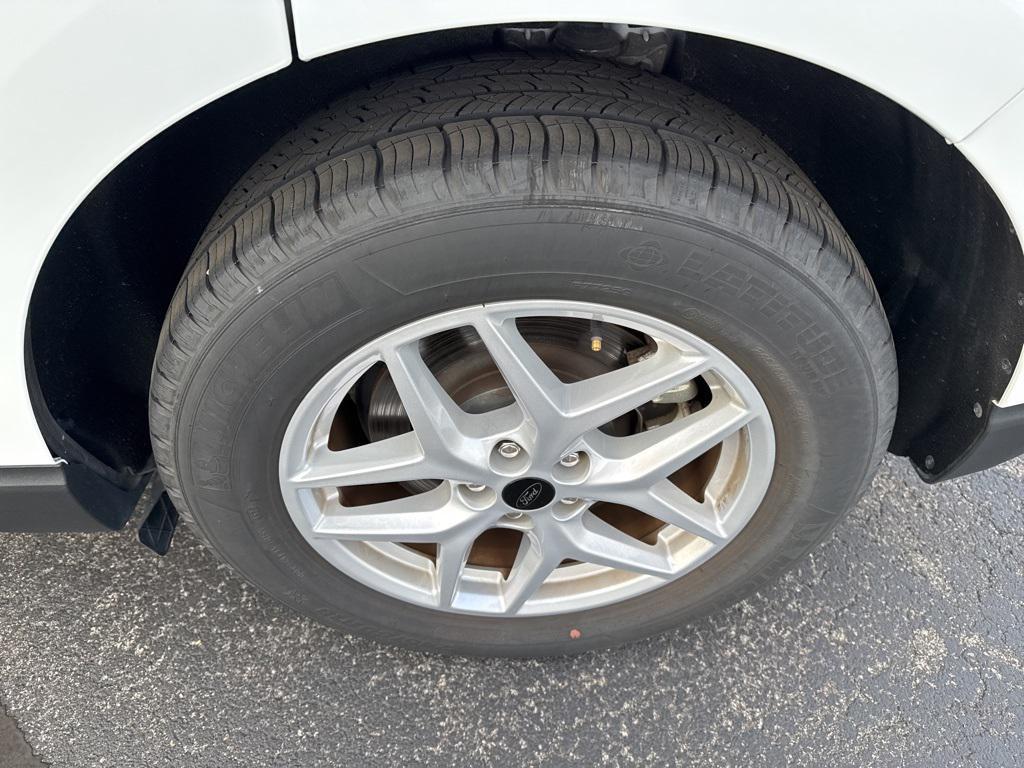 used 2024 Ford Edge car, priced at $26,862