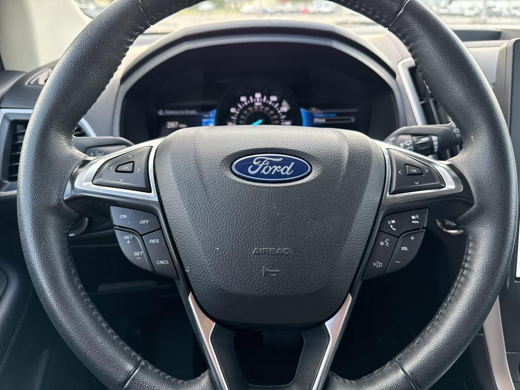 used 2024 Ford Edge car, priced at $26,862