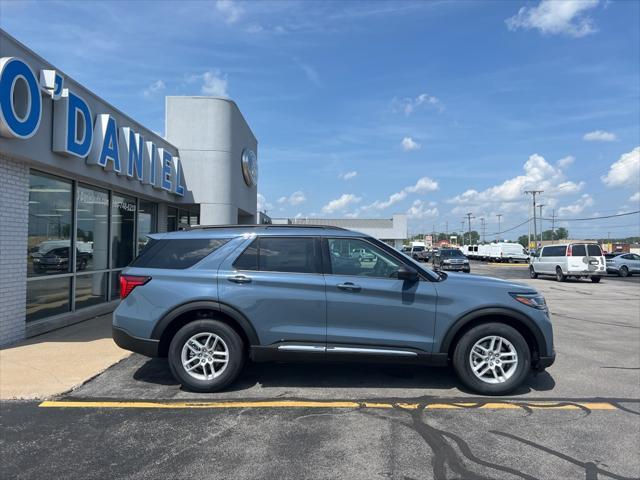 new 2025 Ford Explorer car, priced at $41,725
